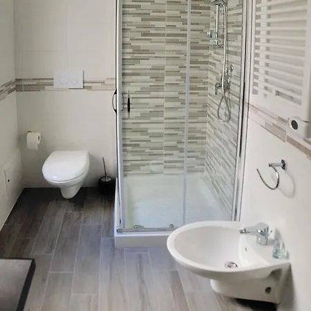 فندق مبيت وإفطار Donna Maria